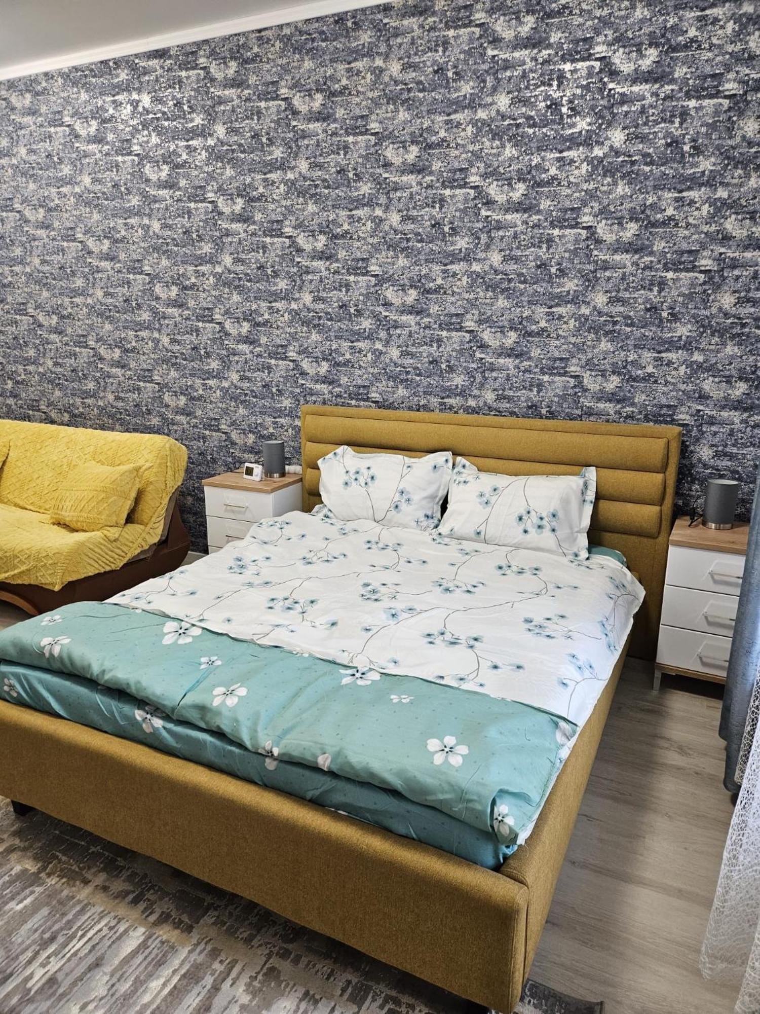 Ferienwohnung Garsoniera Gabrielle Brașov Exterior foto
